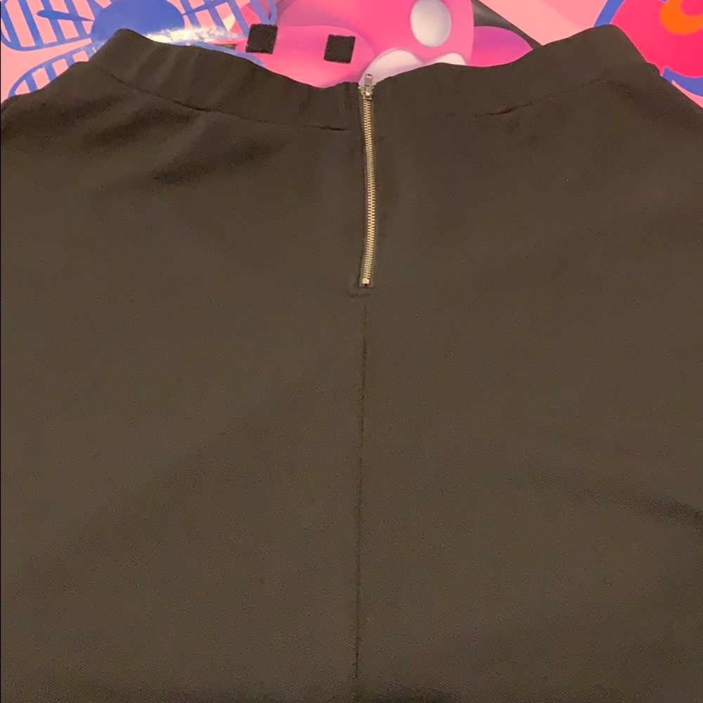 Skirt - Picture 2 of 2